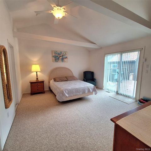 7 Clay Pit Road, Remsenburg, NY 11960