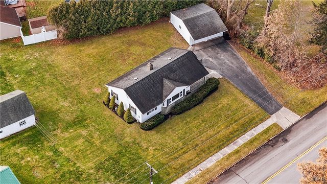 94 Campbell Avenue, Whitestown, NY 13495
