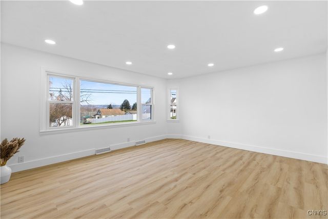 94 Campbell Avenue, Whitestown, NY 13495