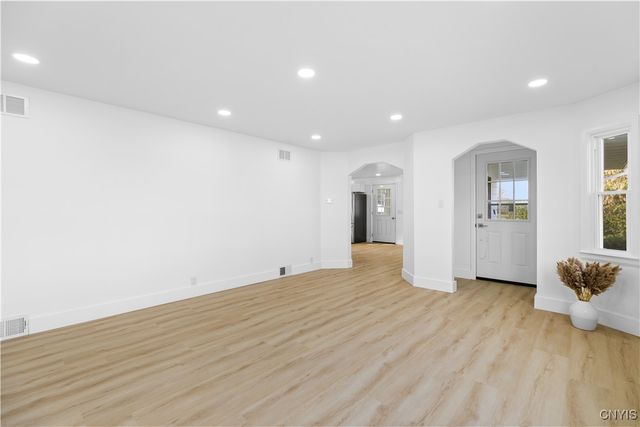 94 Campbell Avenue, Whitestown, NY 13495