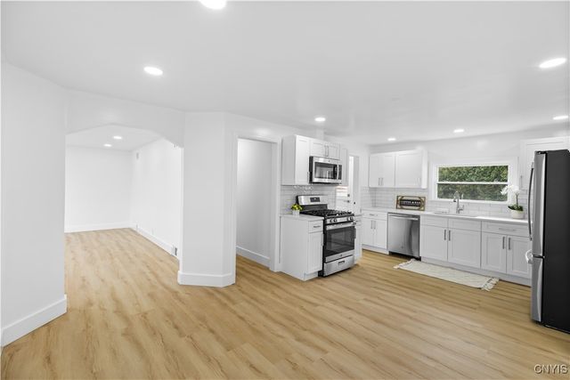 94 Campbell Avenue, Whitestown, NY 13495