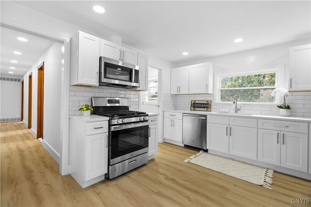 94 Campbell Avenue, Whitestown, NY 13495