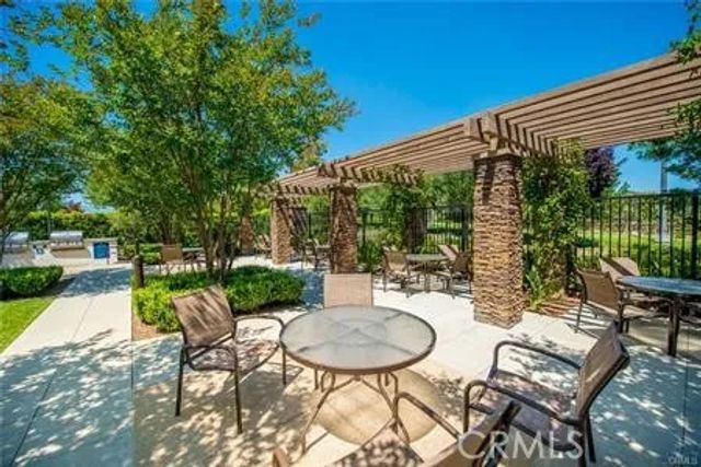 7862 Holland Park Ct, Chino, CA 91708