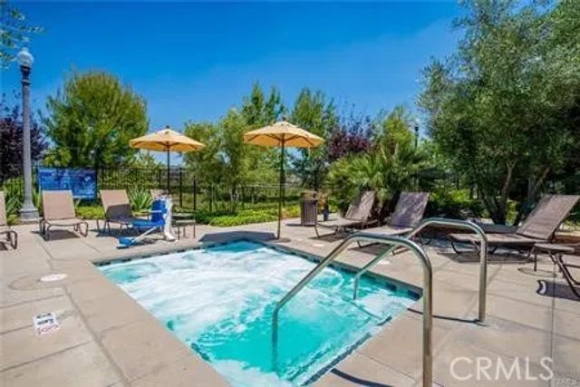 7862 Holland Park Ct, Chino, CA 91708