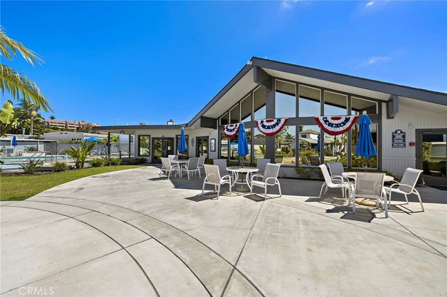 252 Mayflower, Newport Beach, CA 92660