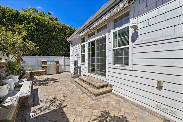 252 Mayflower, Newport Beach, CA 92660