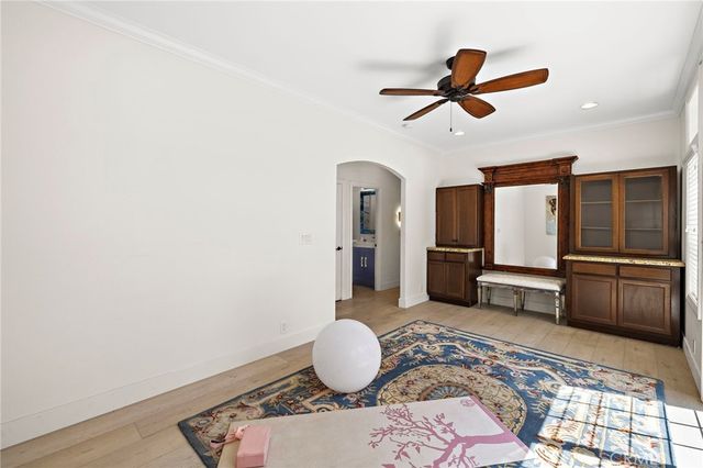 252 Mayflower, Newport Beach, CA 92660
