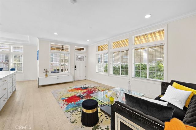 252 Mayflower, Newport Beach, CA 92660