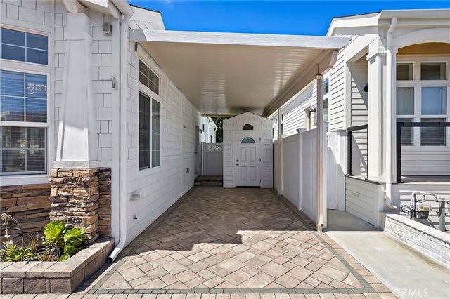 252 Mayflower, Newport Beach, CA 92660