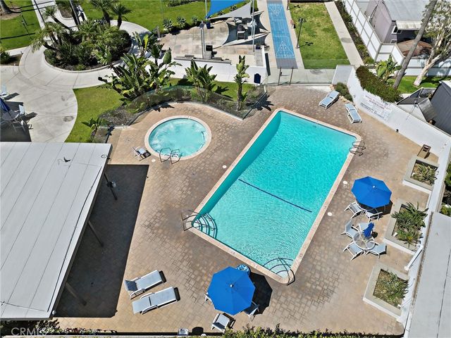 252 Mayflower, Newport Beach, CA 92660