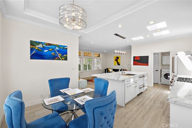 252 Mayflower, Newport Beach, CA 92660