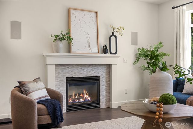 2933 NE Marquette Way, Issaquah, WA 98029