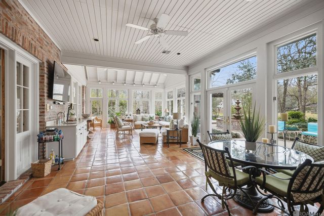 19173 Hickory Bay Ct, Baton Rouge, LA 70817