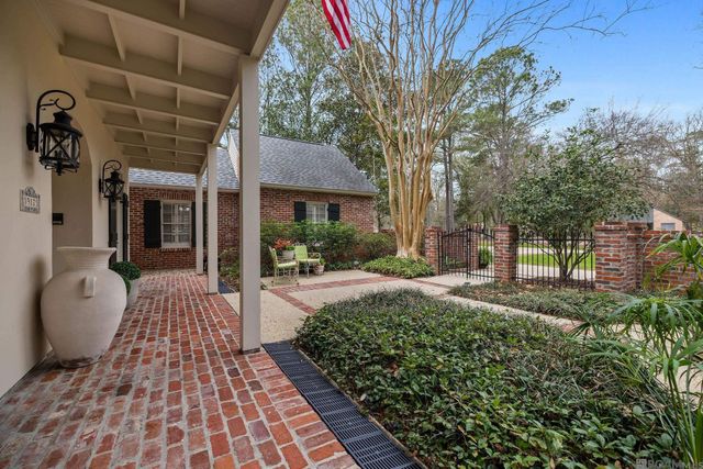 19173 Hickory Bay Ct, Baton Rouge, LA 70817