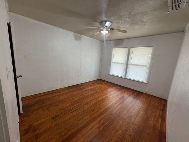 1656 MCGREGOR AVENUE, Wichita Falls, TX 76301