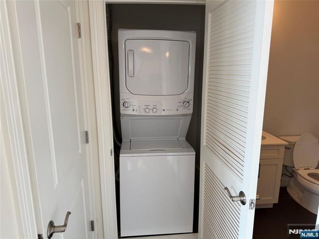 2001 Hudson Terrace 602, Fort Lee, NJ 07024