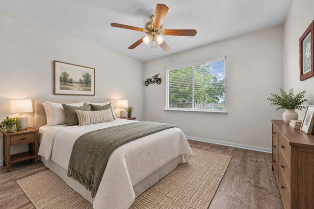 10614 Twin Circles Drive, Montgomery, TX 77356