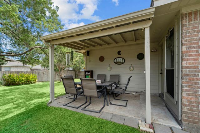 10614 Twin Circles Drive, Montgomery, TX 77356
