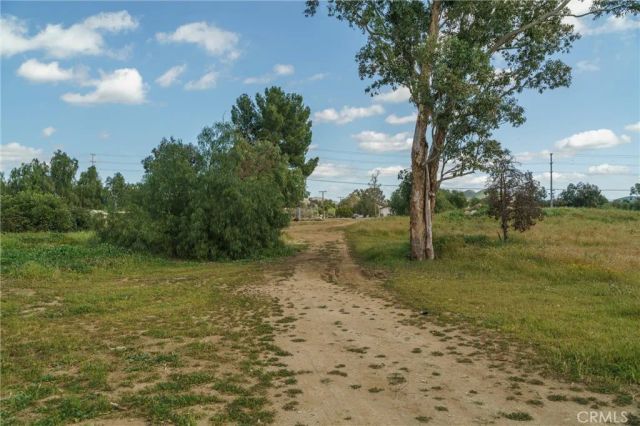 33041 Briggs Road, Menifee, CA 92584