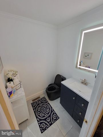 7813 MIDIS PL, Philadelphia, PA 19153