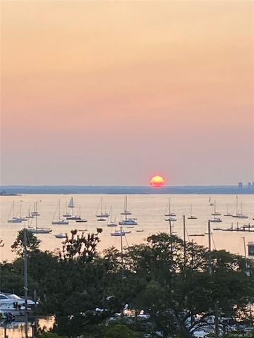 2 Prospect Avenue, Sea Cliff, NY 11579