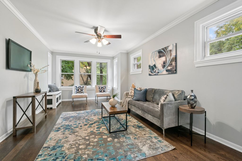 3701 W Cullom Avenue 2B, Chicago, IL 60618 — photo 3