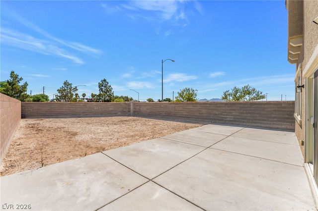 1002 Solemn Cactus Avenue, North Las Vegas, NV 89031