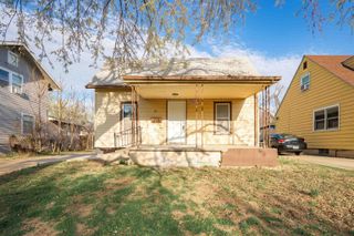 663 S 2nd St, Salina, KS 67401