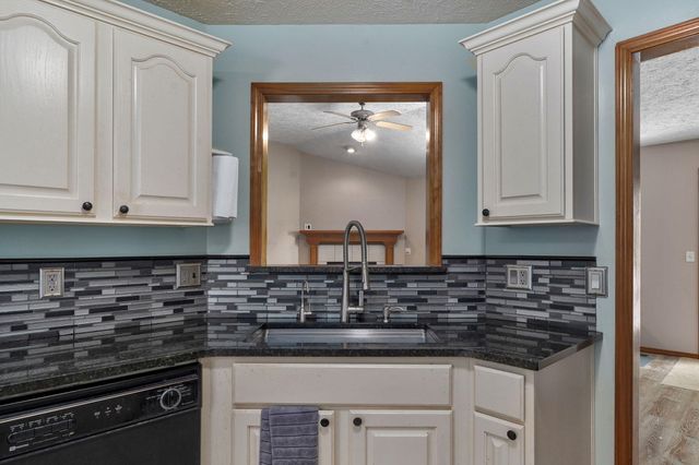 3821 W Lark Street, Springfield, MO 65810