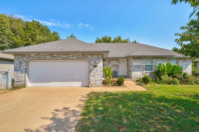3821 W Lark Street, Springfield, MO 65810