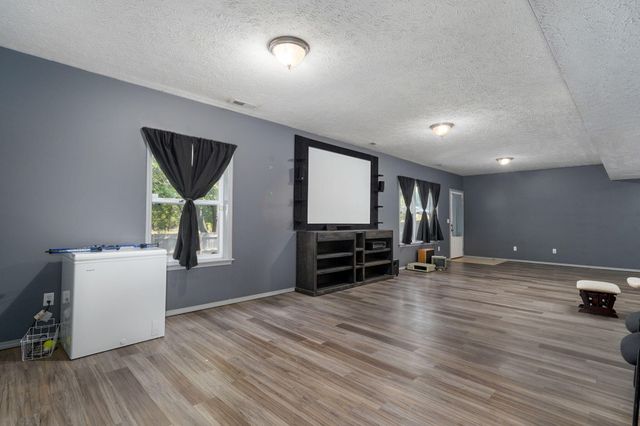 3821 W Lark Street, Springfield, MO 65810