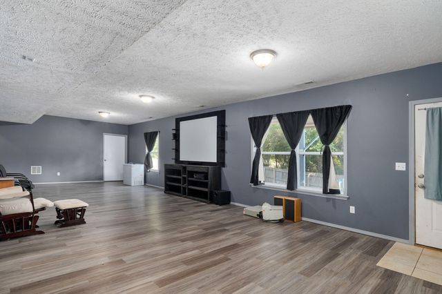 3821 W Lark Street, Springfield, MO 65810