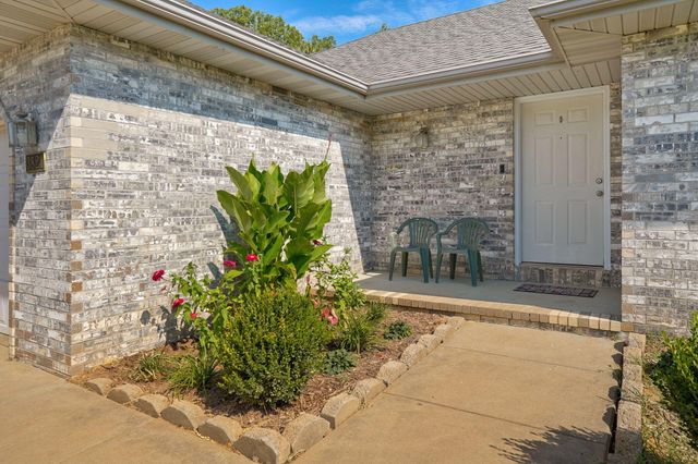 3821 W Lark Street, Springfield, MO 65810