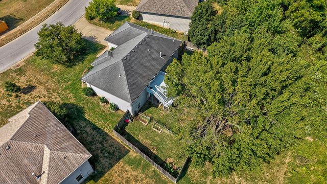 3821 W Lark Street, Springfield, MO 65810