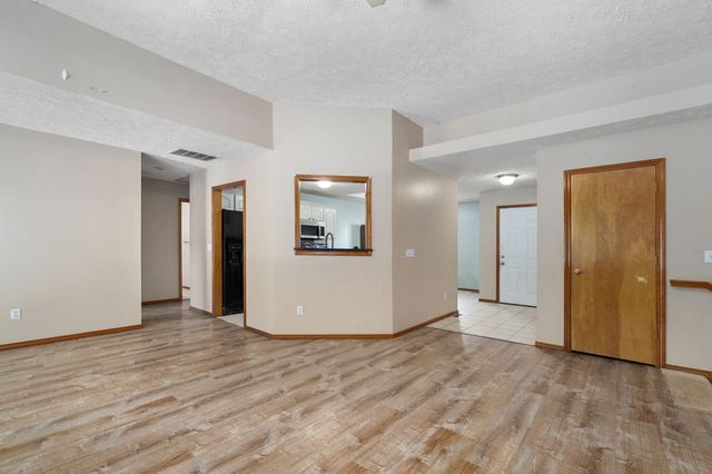 3821 W Lark Street, Springfield, MO 65810