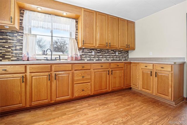 1335 Connell Street, Burton, MI 48529