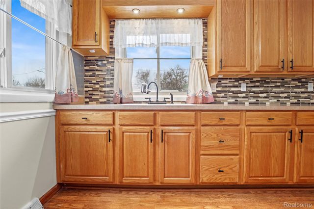 1335 Connell Street, Burton, MI 48529