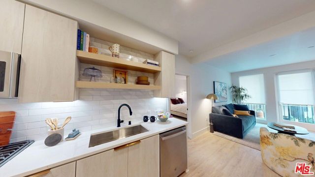 250 E Broadway 536, Long Beach, CA 90802