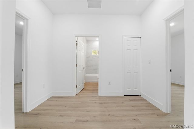 2275 W Linden Drive, Citrus Springs, FL 34434