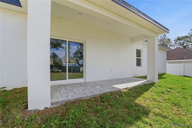 2275 W Linden Drive, Citrus Springs, FL 34434