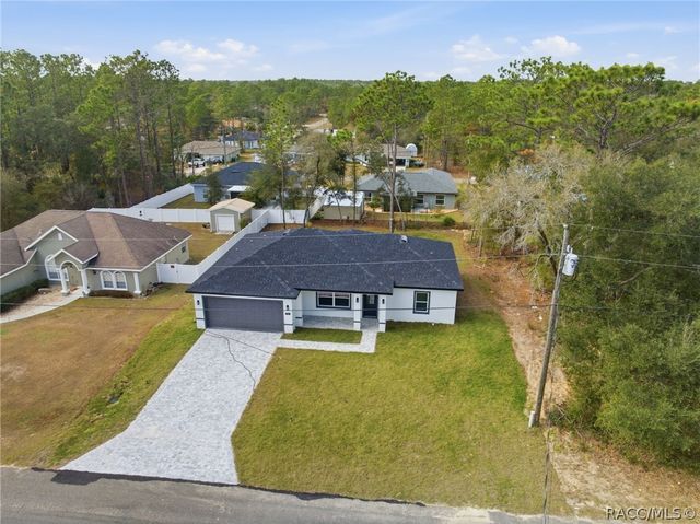 2275 W Linden Drive, Citrus Springs, FL 34434