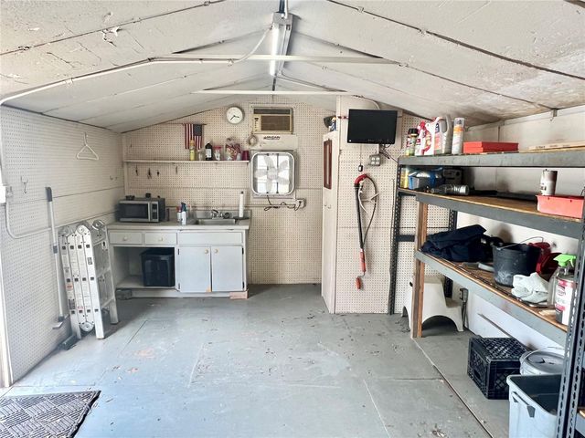 3110 W IVY STREET, Tampa, FL 33607