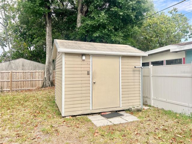 3110 W IVY STREET, Tampa, FL 33607