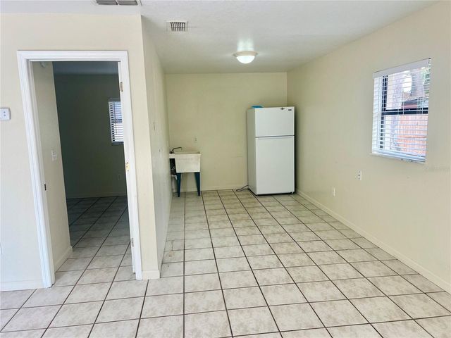 3110 W IVY STREET, Tampa, FL 33607