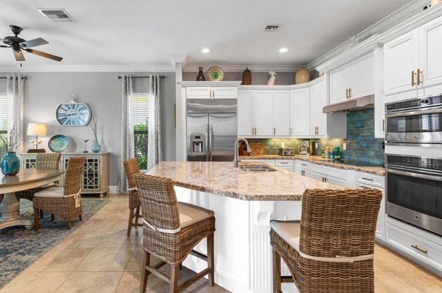 183 SE Calmo Circle, Port St. Lucie, Port St Lucie, FL 34984