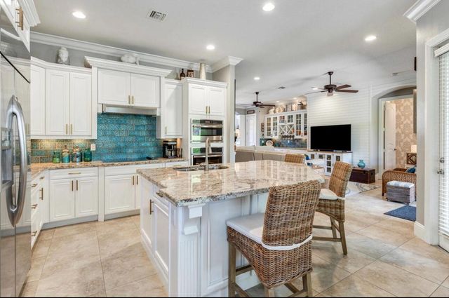 183 SE Calmo Circle, Port St. Lucie, Port St Lucie, FL 34984