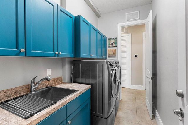 183 SE Calmo Circle, Port St. Lucie, Port St Lucie, FL 34984