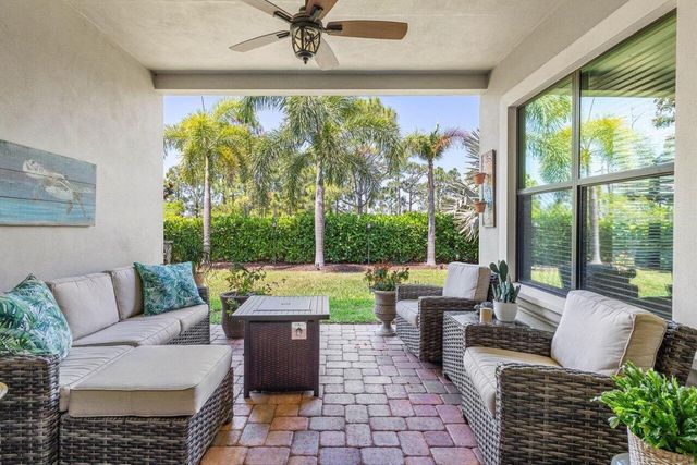 183 SE Calmo Circle, Port St. Lucie, Port St Lucie, FL 34984