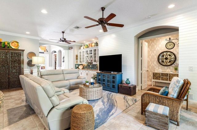 183 SE Calmo Circle, Port St. Lucie, Port St Lucie, FL 34984