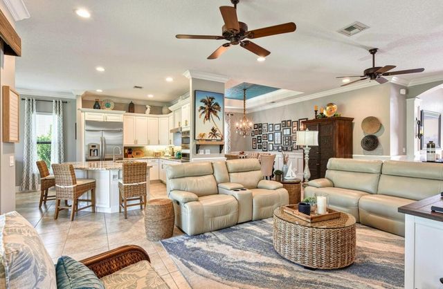 183 SE Calmo Circle, Port St. Lucie, Port St Lucie, FL 34984